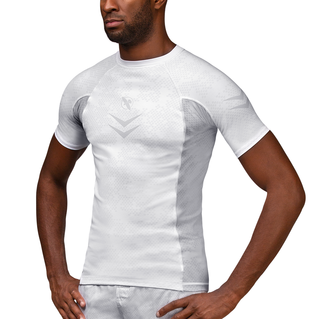 arrow_rashguard_white_ss_3qfr